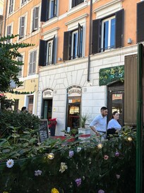 Front of Hotel Romano