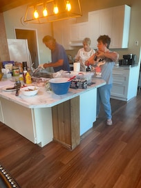 Kitchen capers