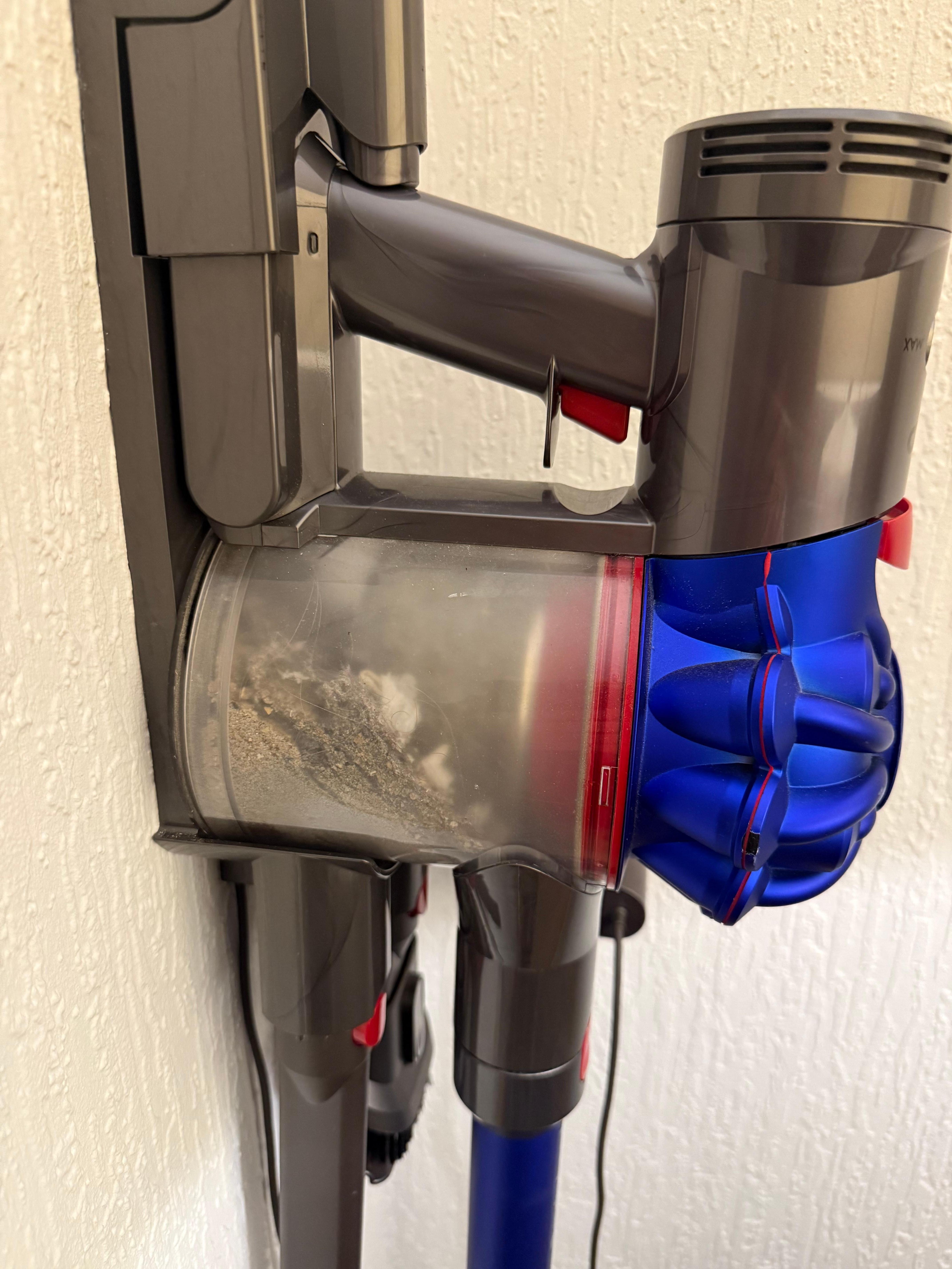 Staubsauger war voll und hat unangenehm gerochen.