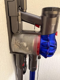 Staubsauger war voll und hat unangenehm gerochen.