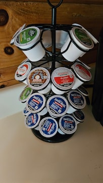 Great variety of warm beverages! Snacks like nuts and popcorn were also provided.