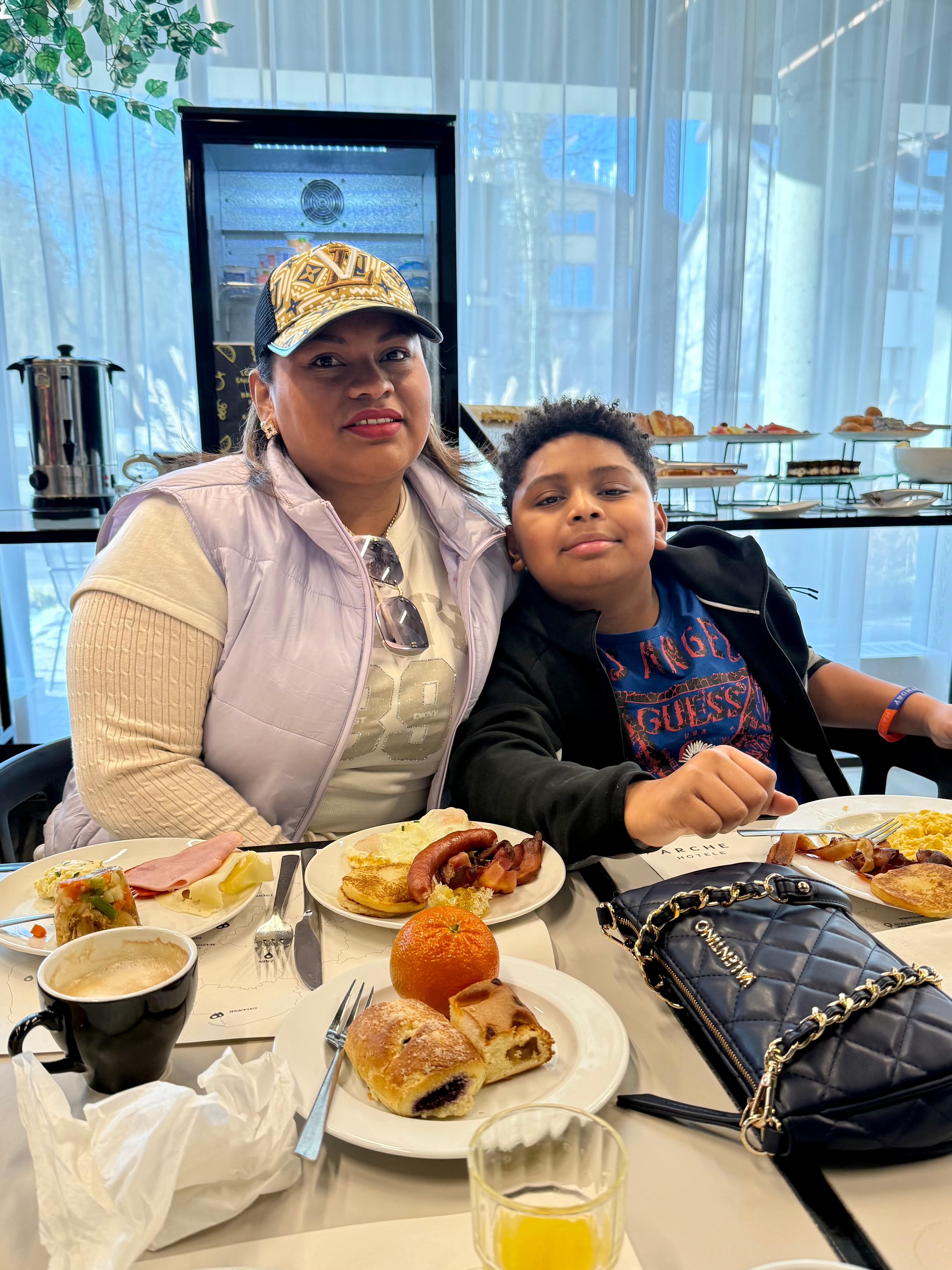 Food delicious, friendly and professional staff 