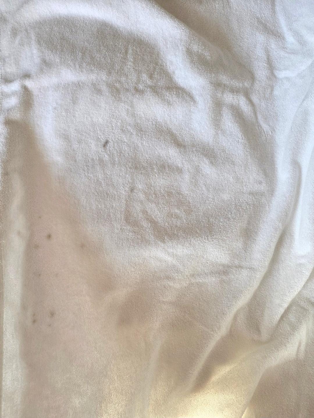 Towel with mold
