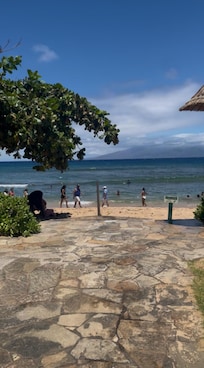 Walk to Kaanapali beach