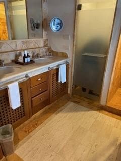 Junior Suite Bathroom with separate toilet and shower with glass doors
