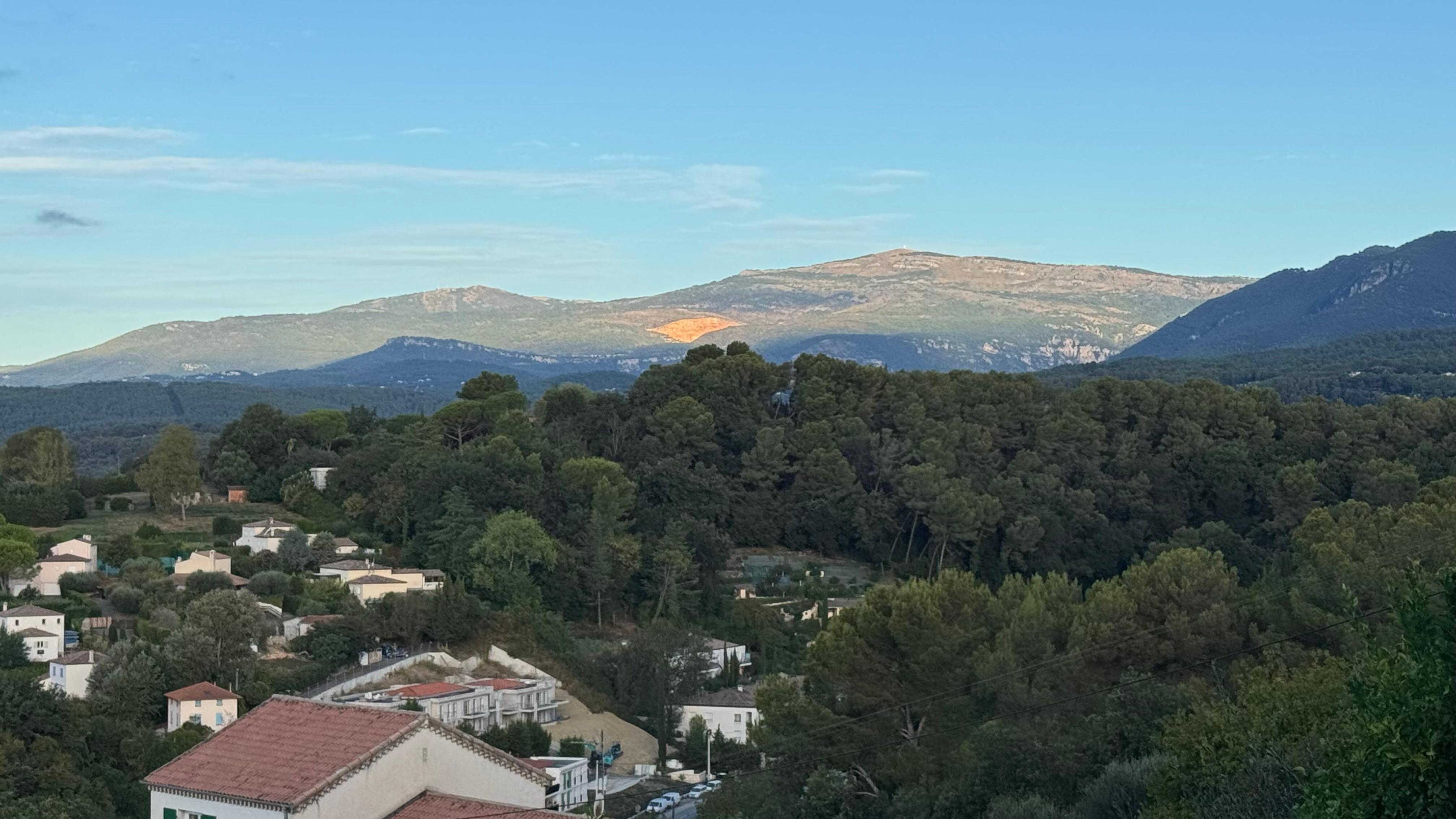 Landschaft gegenüber 