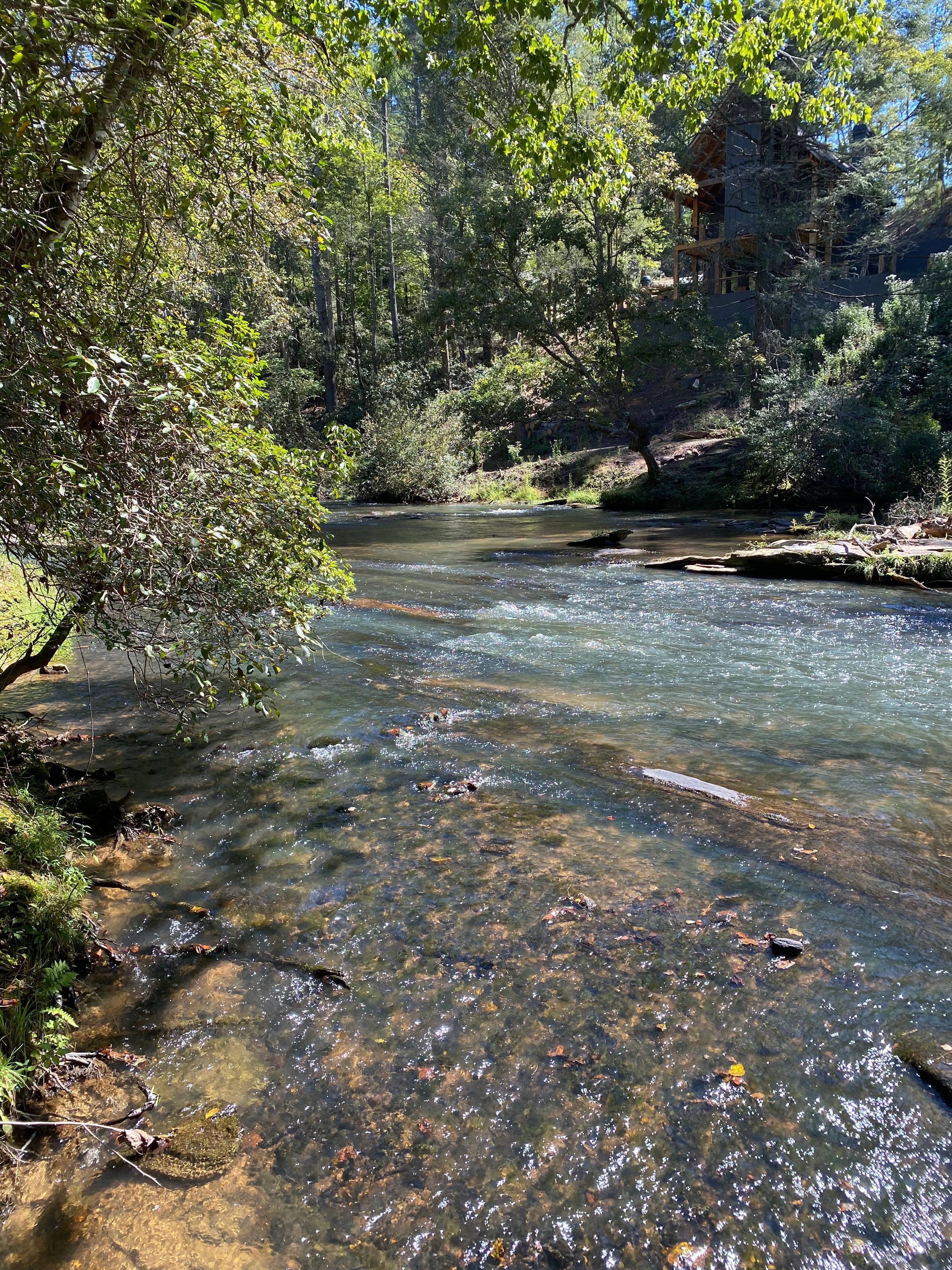 It’s the kind of place where you can just sit back, listen to nature, and let all your stress drift away with the current.
