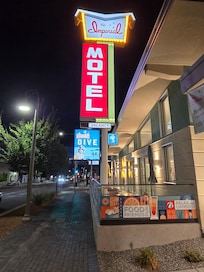 Great sign for those lovers of nostalgia