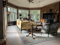 Sitting room off kitchen