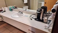Ample sink room