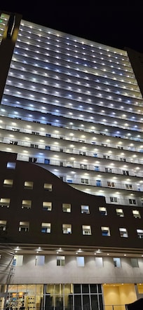 View of Sterling Breeze from the street