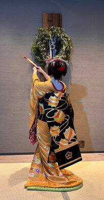 Daily Cultural Show in the lobby