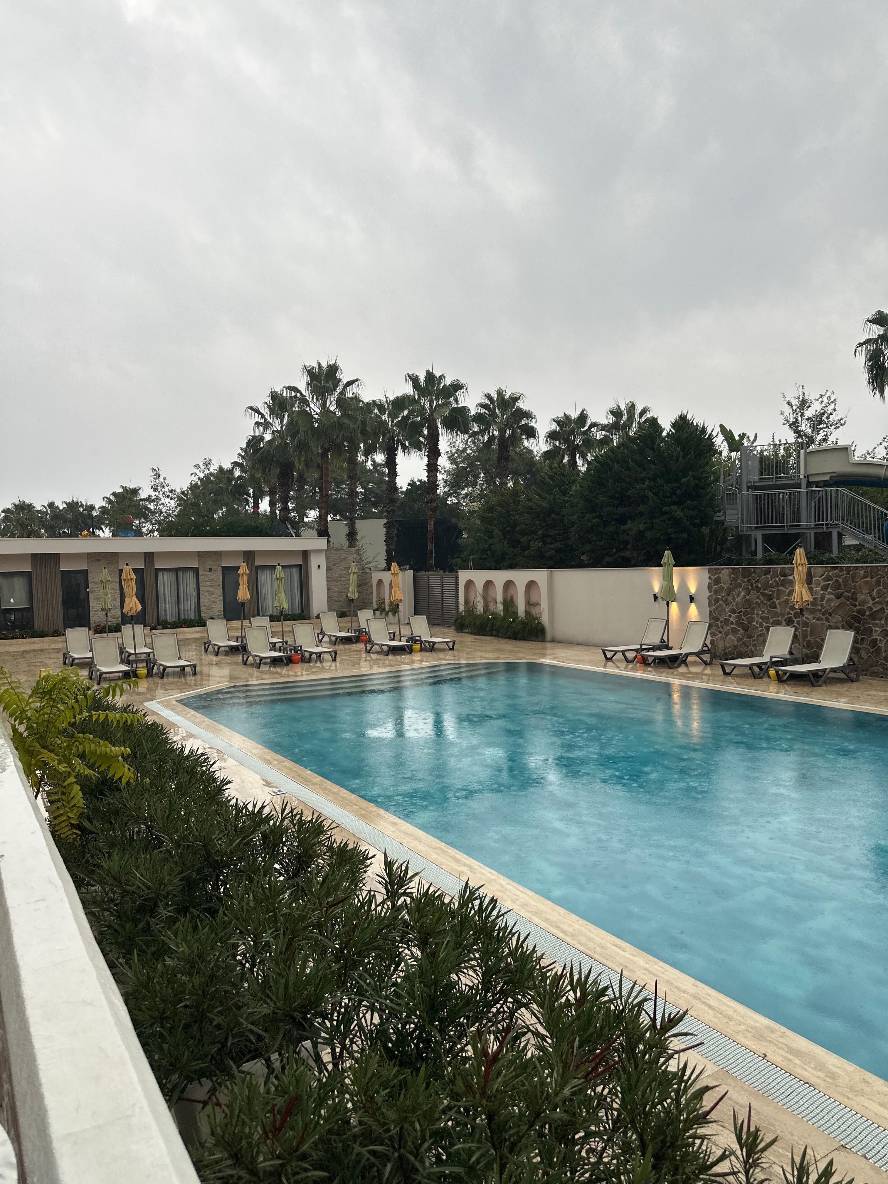 Teras kısmında kahve içmek çok keyifliydi 