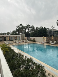 Teras kısmında kahve içmek çok keyifliydi