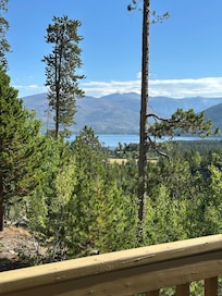 Gorgeous deck view!