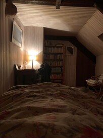 De twee persoon slaapkamer op de bovenste verdieping. Gebruikte onze dochter.
Foto vanuit bed genomen ;)