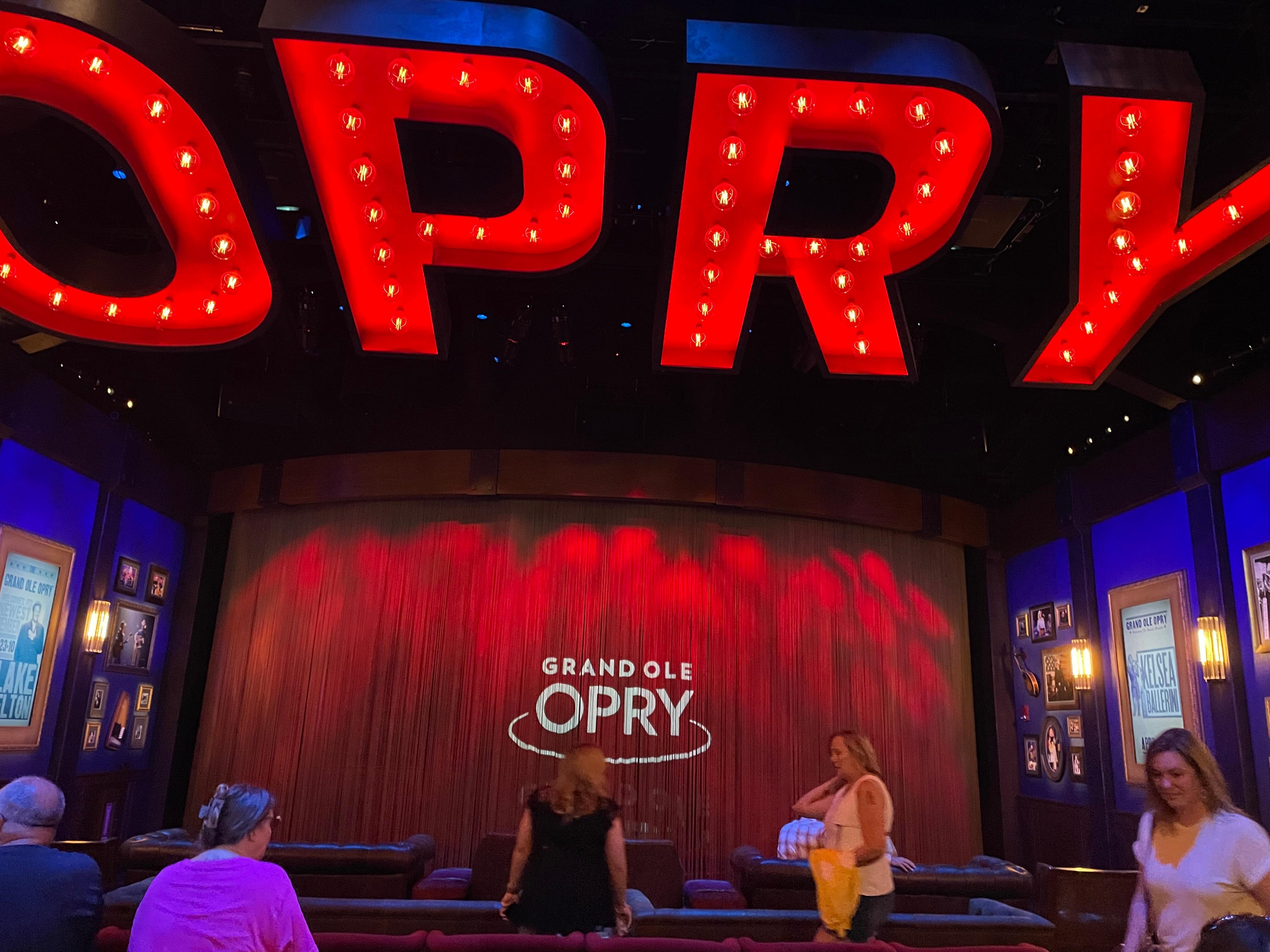 Opry tour 