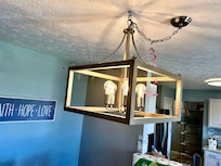 Party decor still hung from previous guest. The cleaning company somehow missed these decorations.