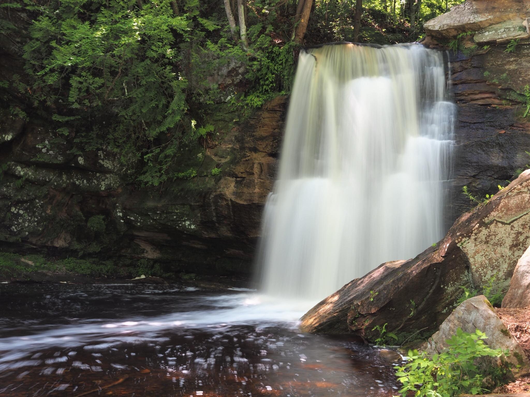 Lots of waterfalls within a reasonable distance for a multi-fall day trip.