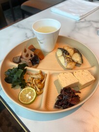 Dual-breakfast buffet (Japanese & Western)