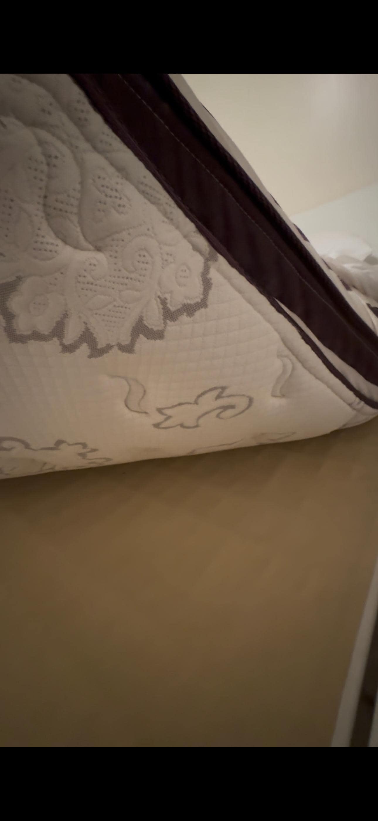 Most of my vacation I was laying on the bottom of this pillow top mattress and couldn't understand why my neck and back hurt all day. Not sure how long this mattress has been flipped over in the master. Might as well slept on the floor. 
