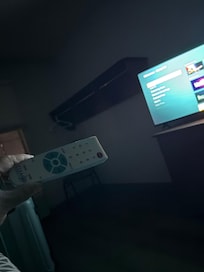 It just trun on and off volume up and down