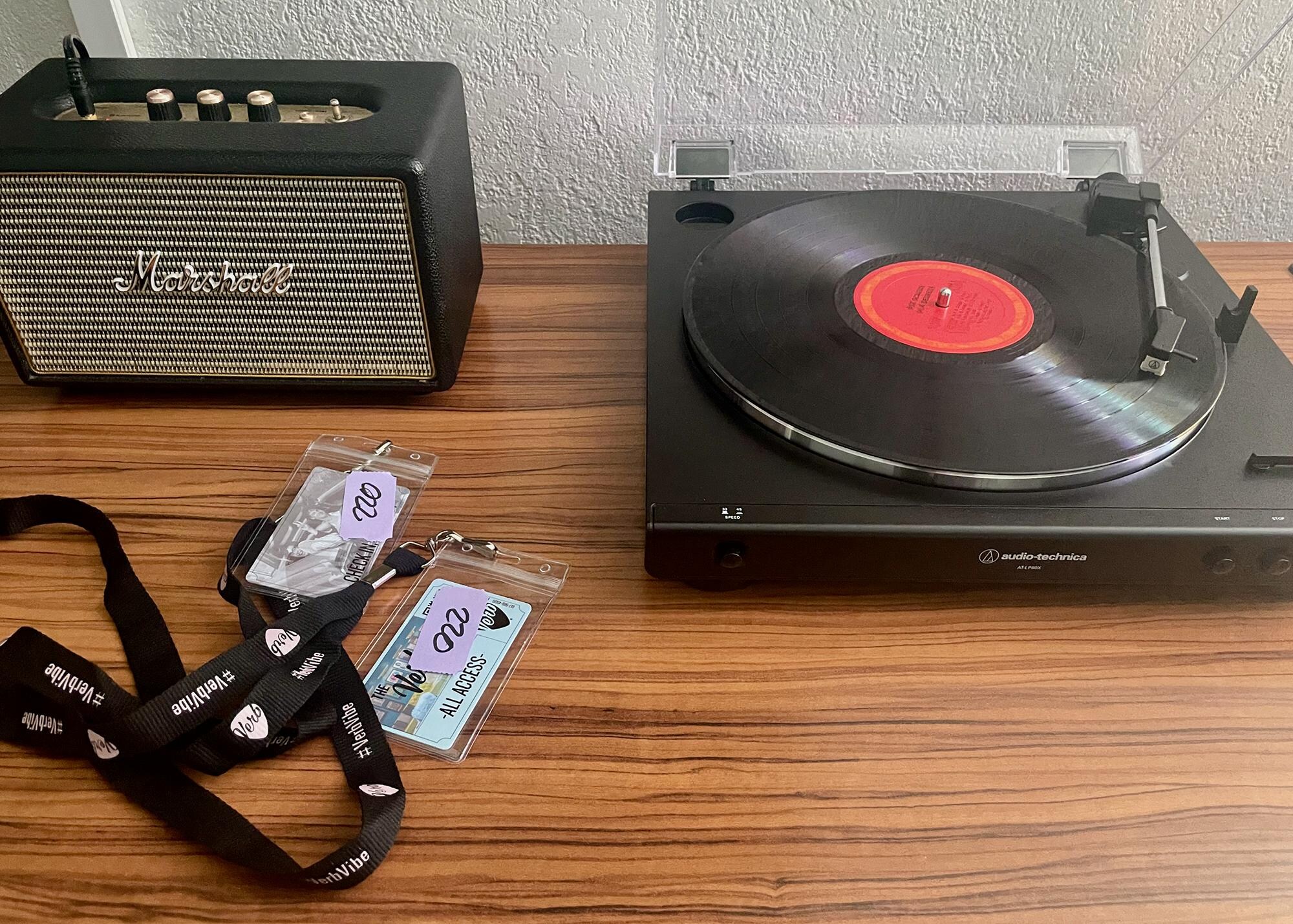 Box Saggs "Silk Degrees" album was on the turntable when we arrived in our room.