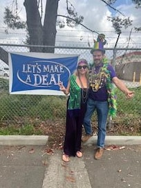 perfect location if your on the " Lets Make a Deal" show- just minutes from he studio