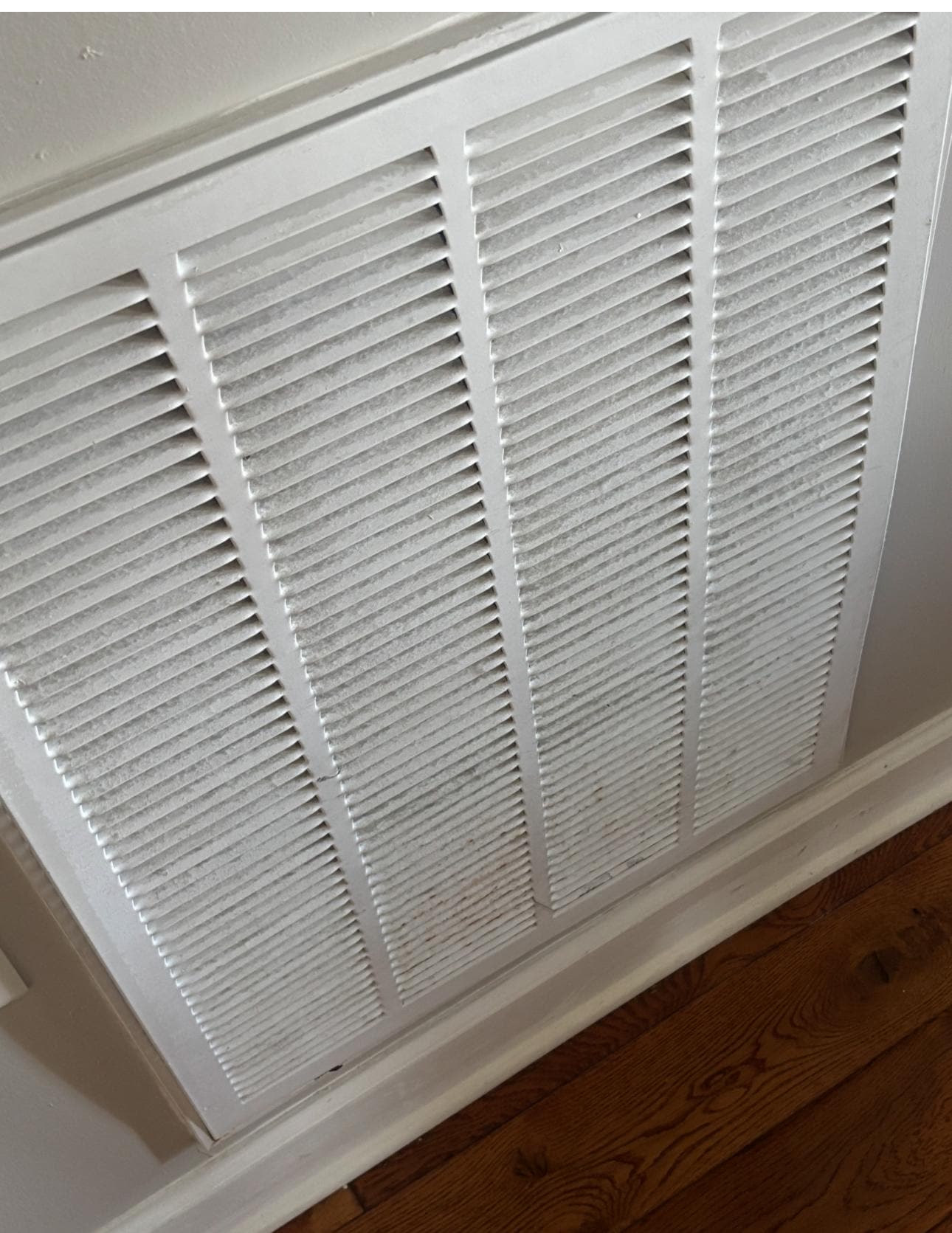 Air return in dining area