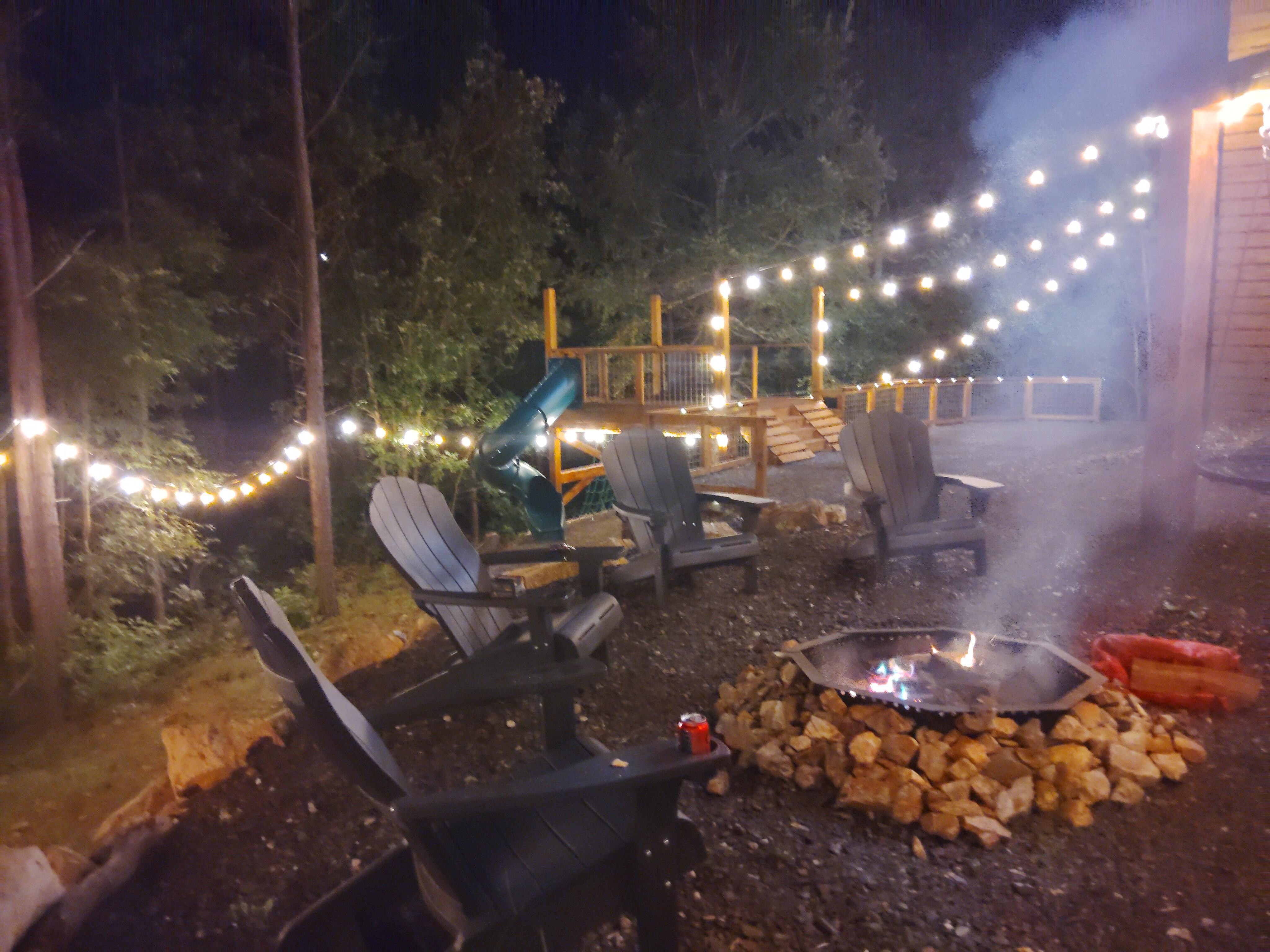 Fire pit ready for s'mores!