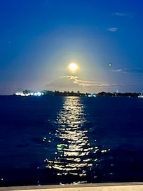 Moonrise view from nearby restaurant Par’Agua by La Playita hotel, facing east isla verde