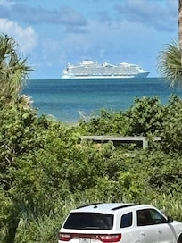 Cruise ship departing