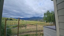 Beautiful rolling hills of Ashland