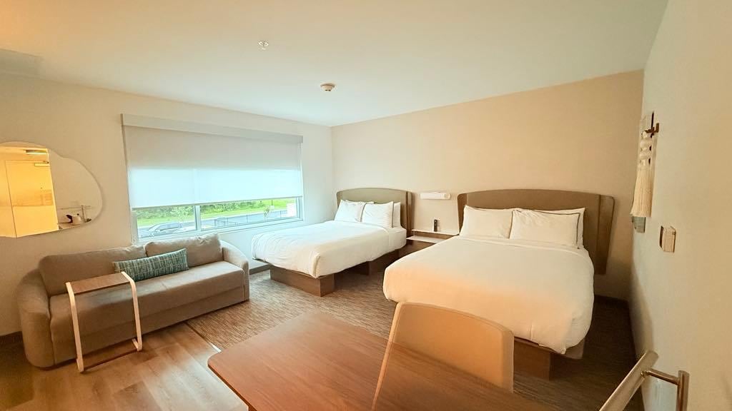 2 Queen beds and SofaBed (opens up from the top No Need to remove pillows