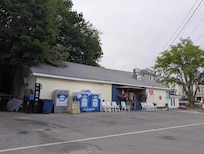 Castine carry out store and pizza shop