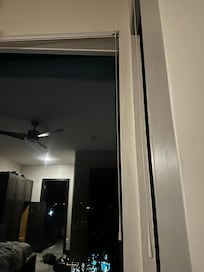 The manual shades that the management insisted to be automatic.