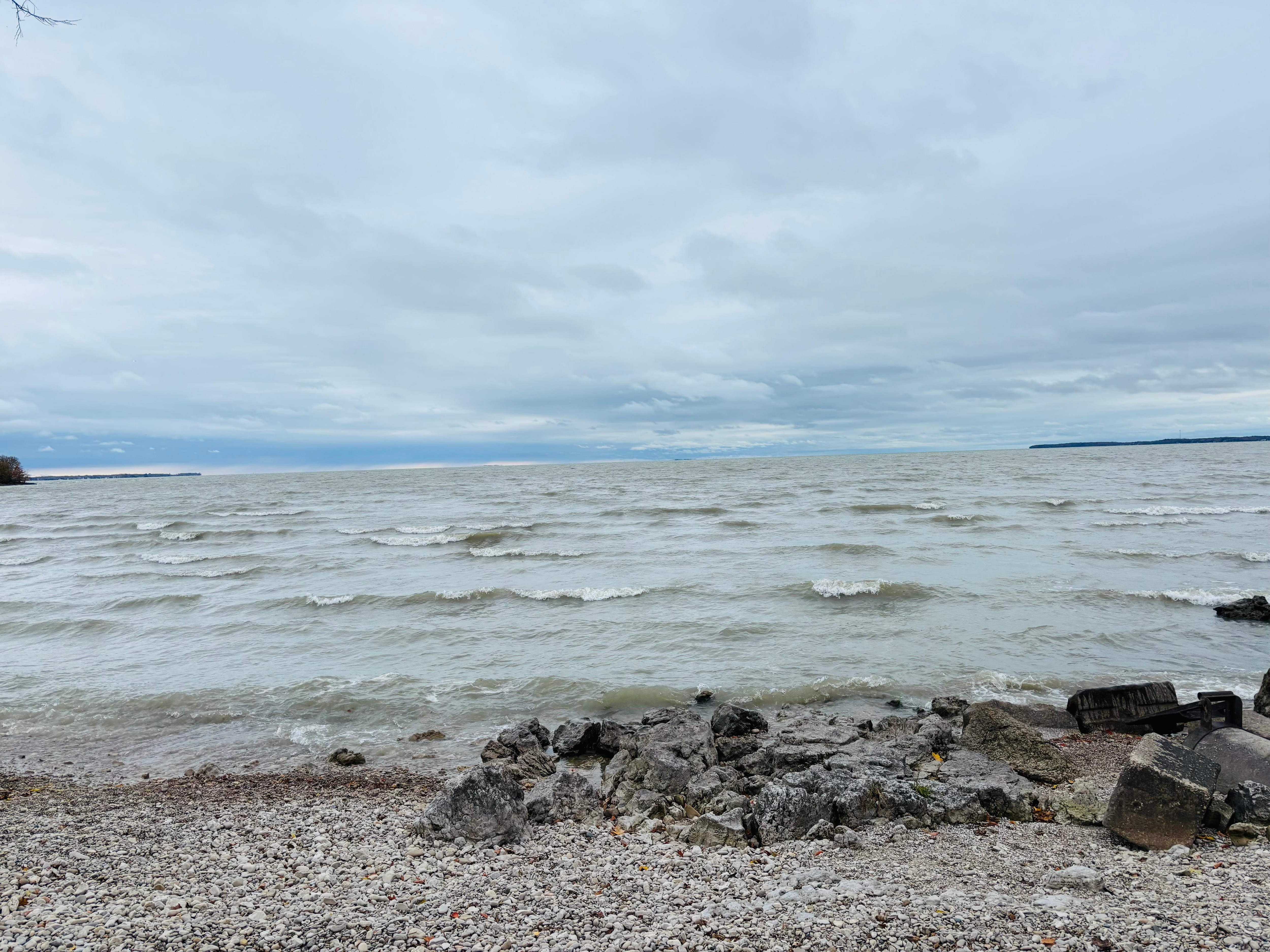 Short walk to the lake.