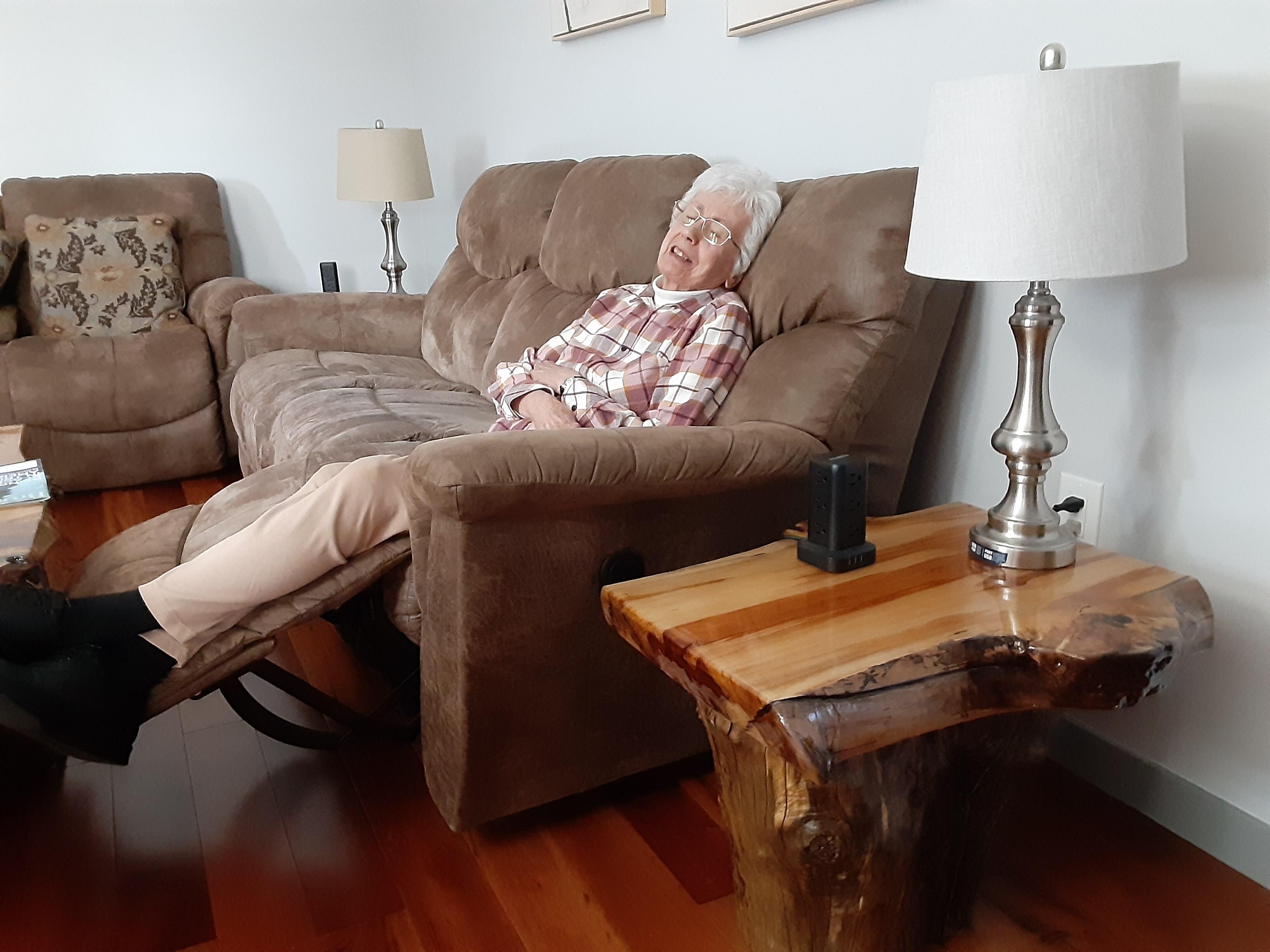 2 lazy boy sofas