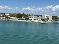 We saw many dolphins swimming
by from the balcony.