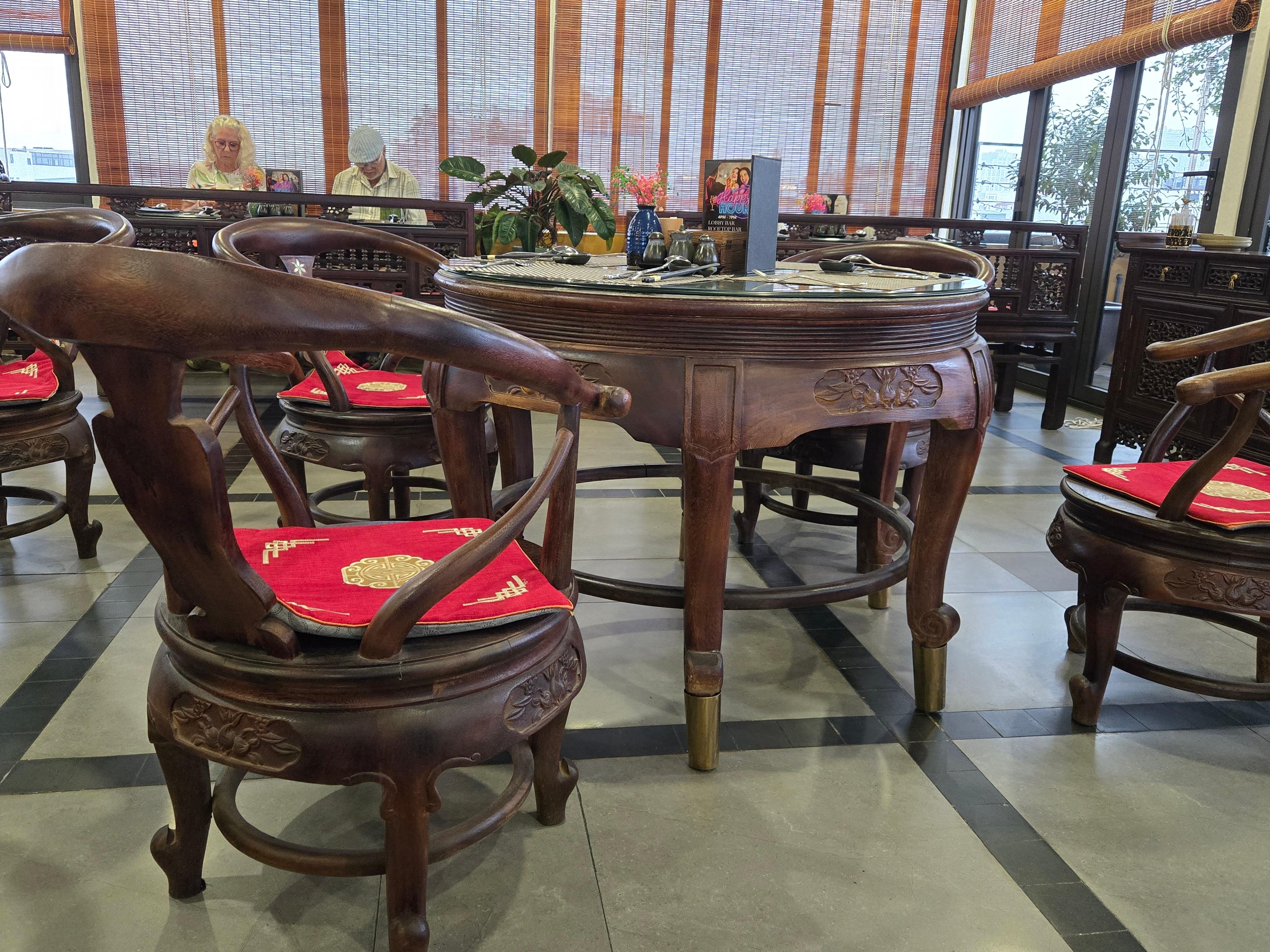 Very high quality dining furniture 
