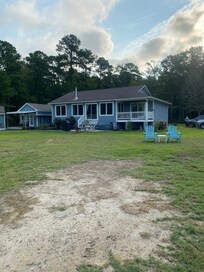 Comfortable, clean, welcoming house