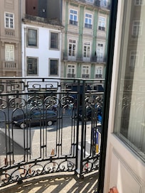 Franska balkonger i både sovrum och allrum