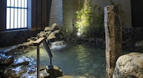 I love the hot spring. My skon was so smooth after bath.