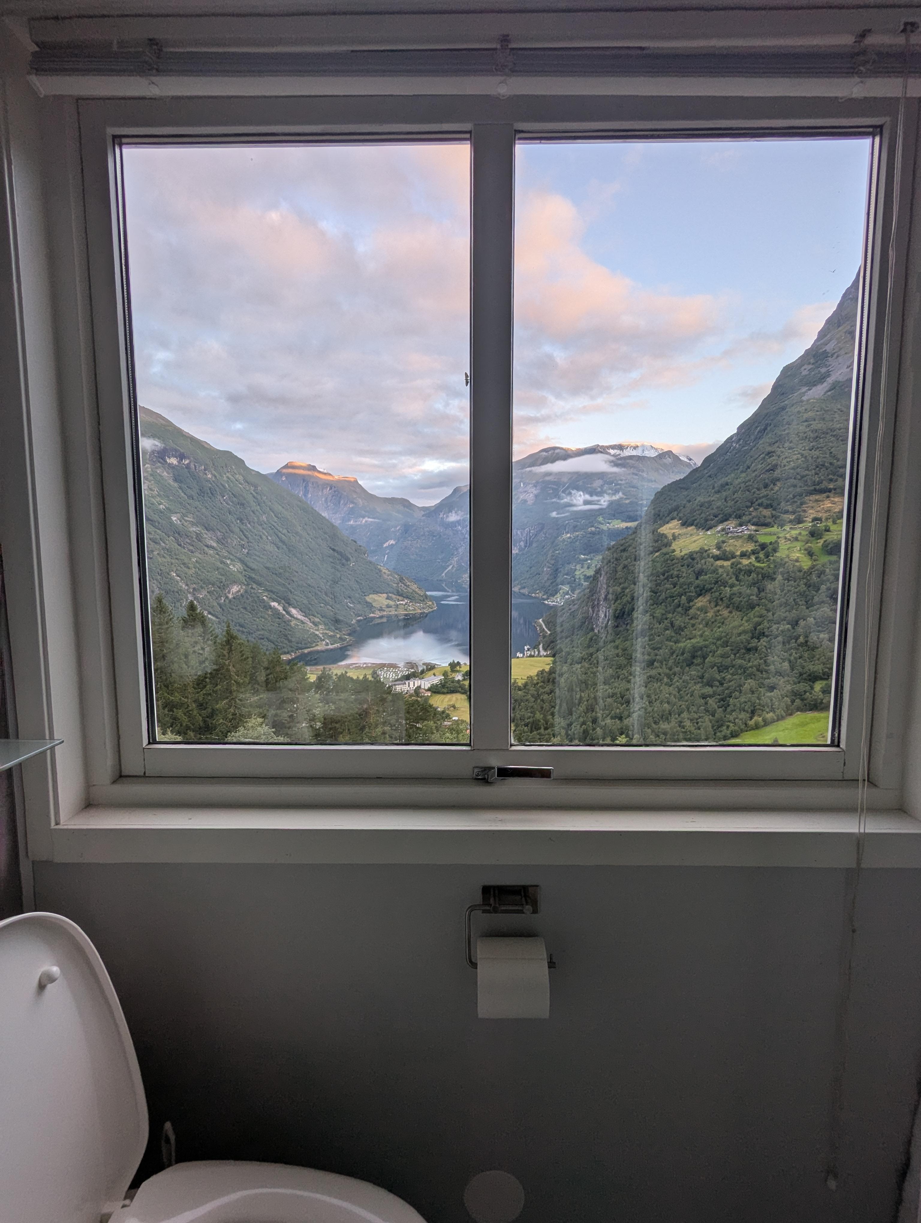 Amazing view even from the bathroom