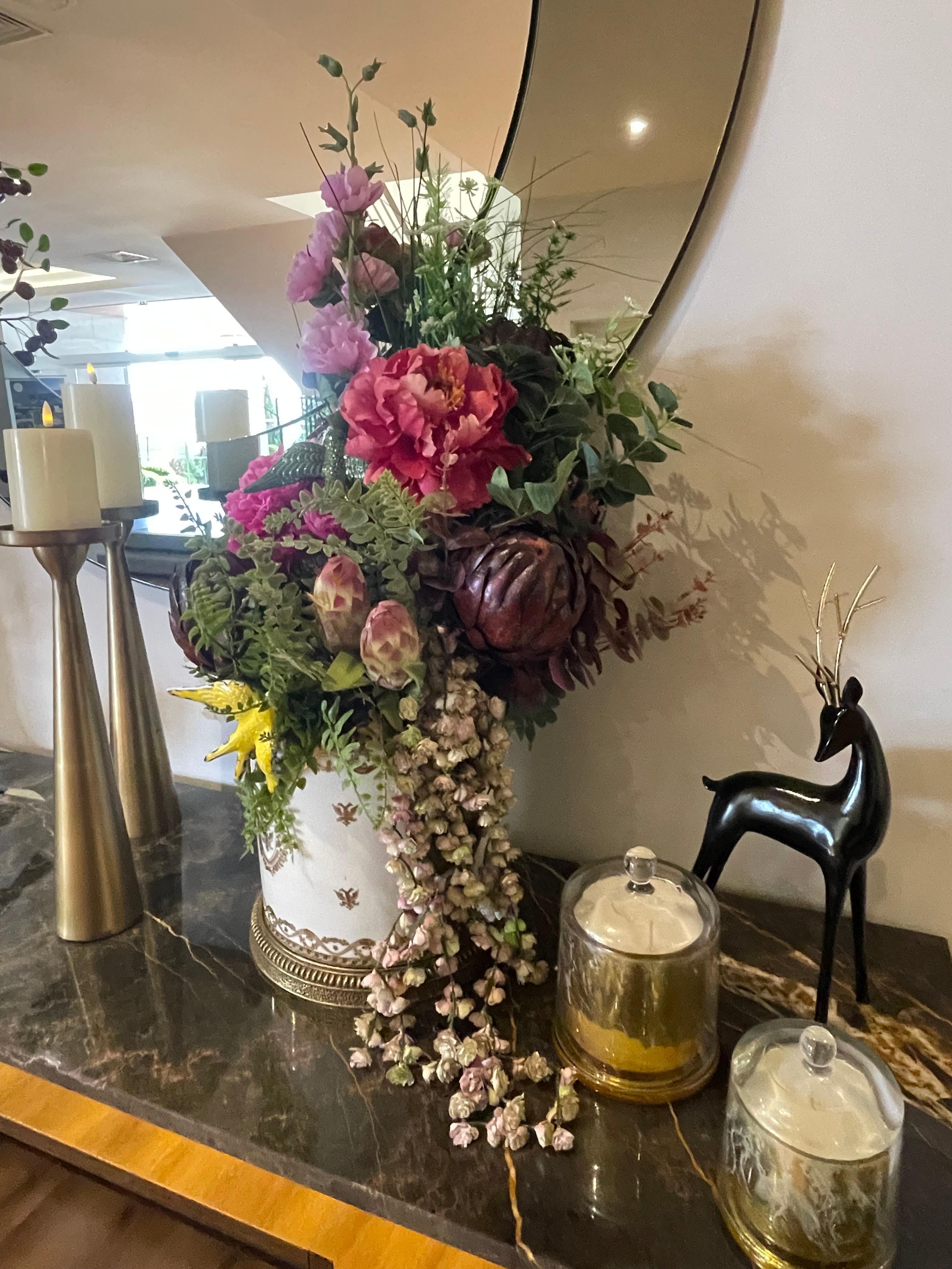 Floral arrangement with sallows