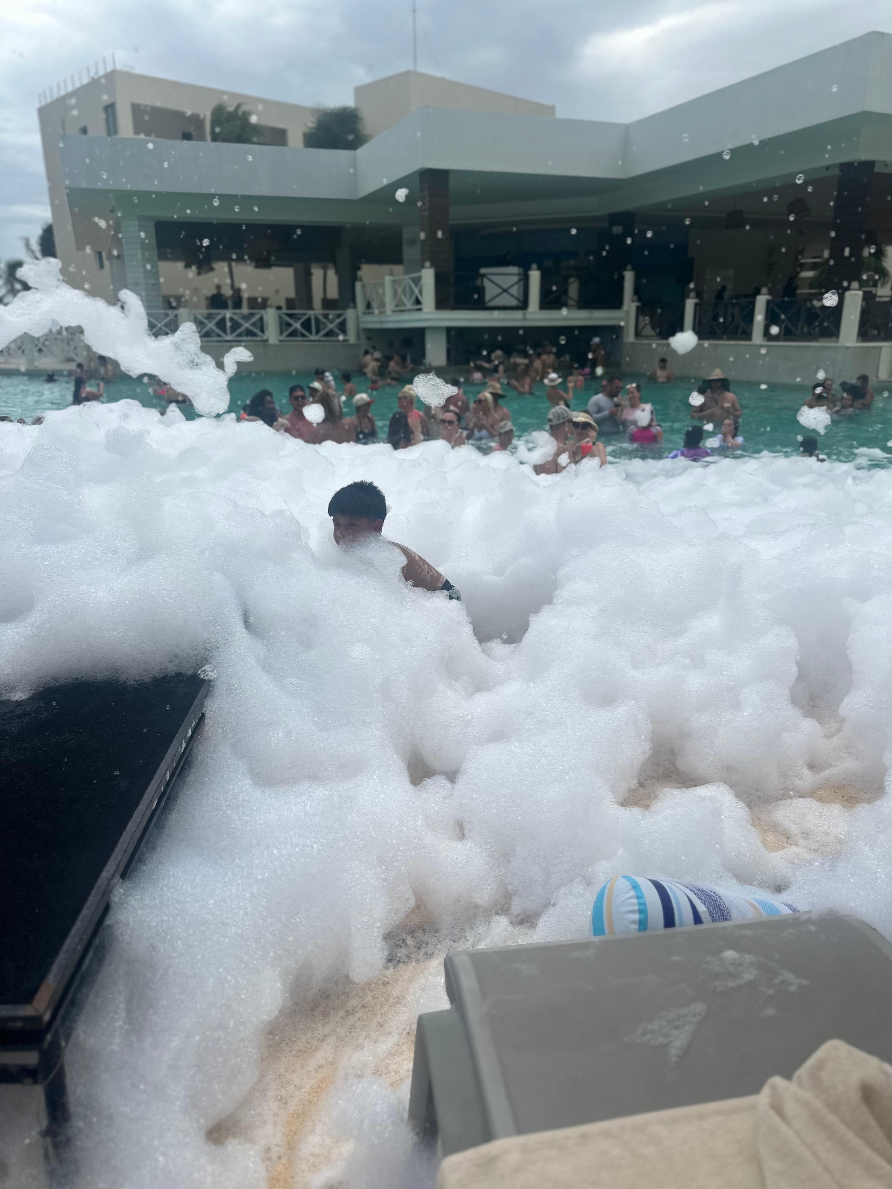 Bubble party at the pool