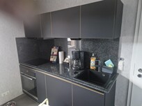 Voll ausgestattete Küche