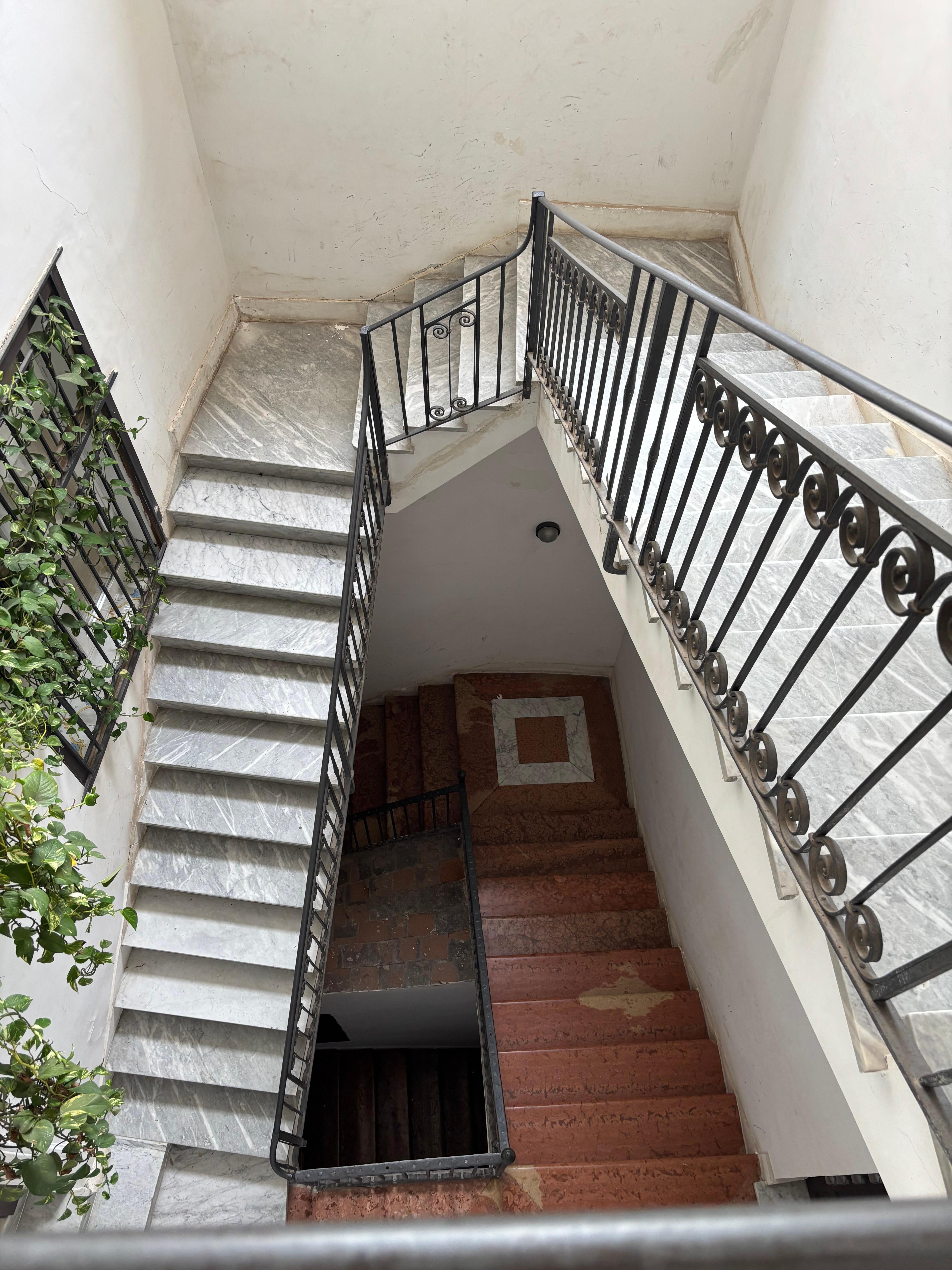 Cool stair case from 16th century 