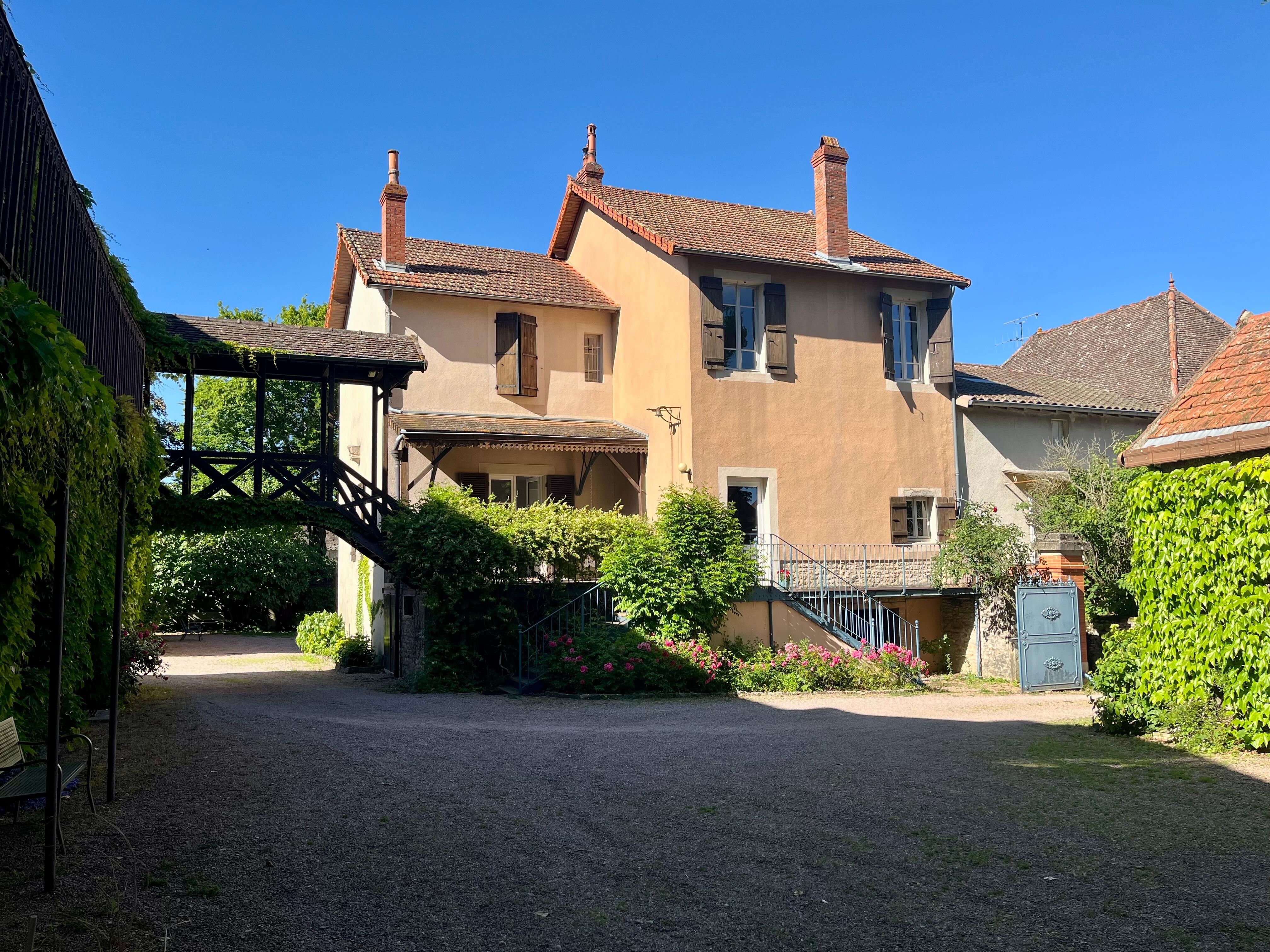 Le bâtiment d’hébergement principal 