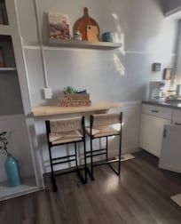 Kitchen snack area